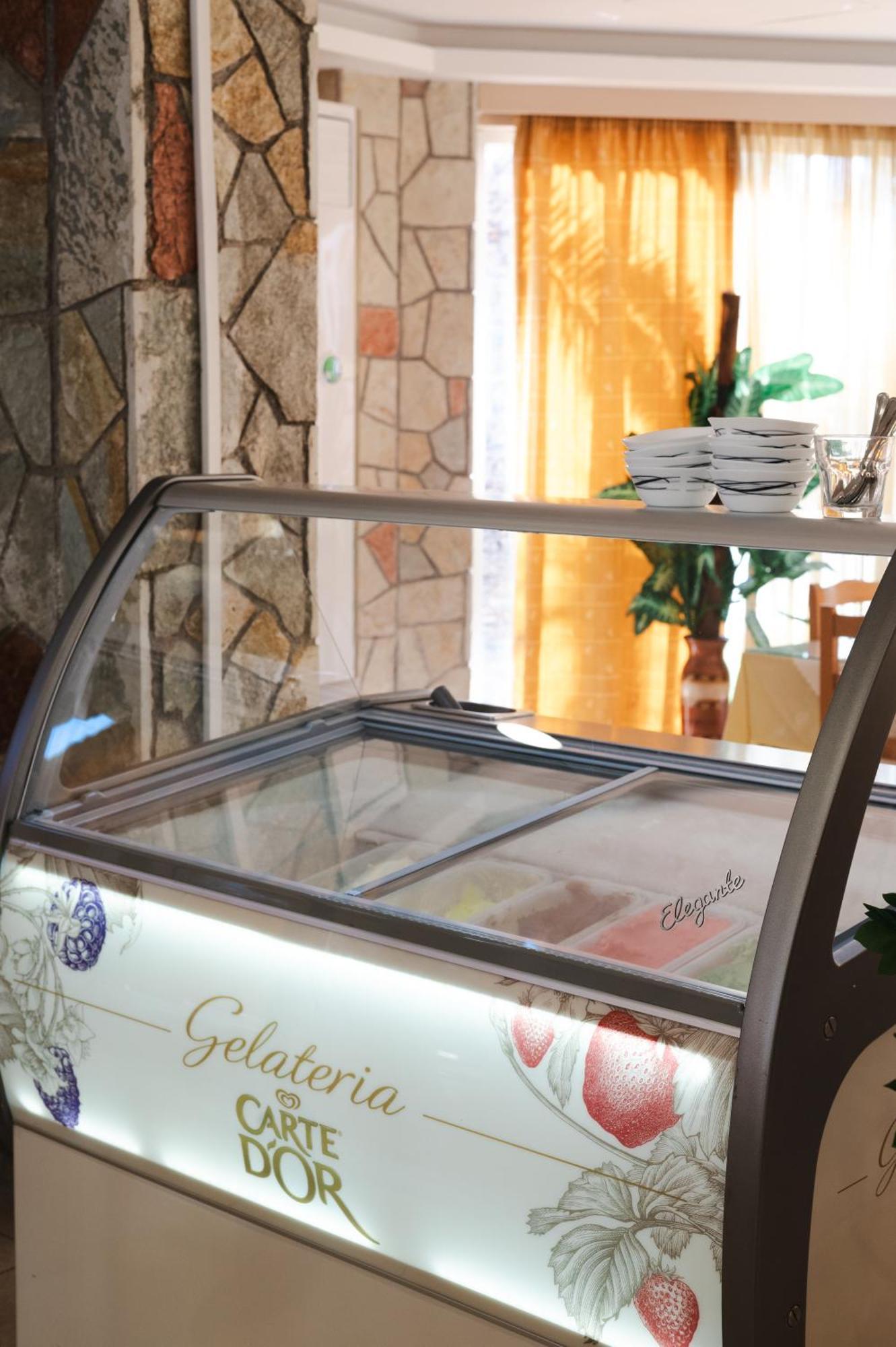 Aparthotel Village & Family 3*