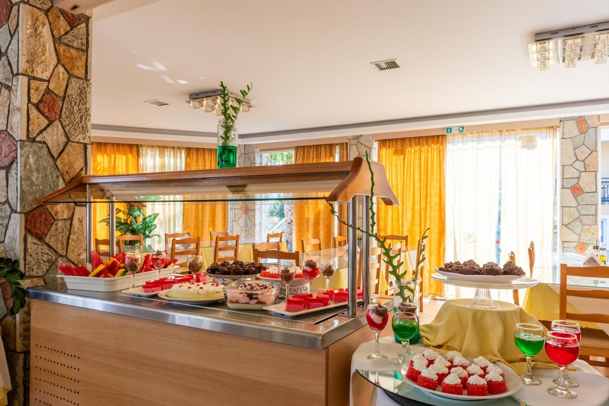 Aparthotel Village & Family Laganas