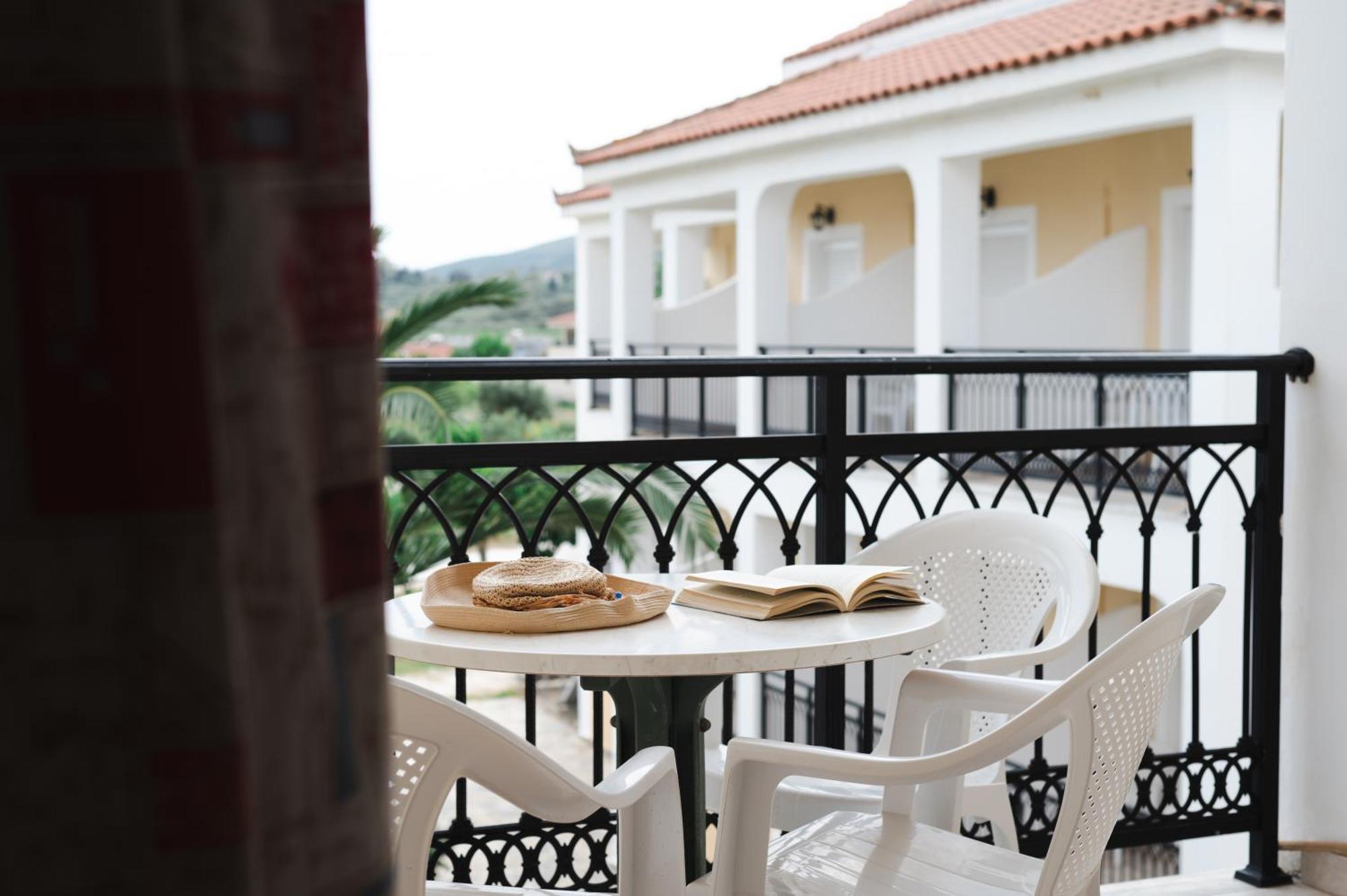Village & Family Aparthotel Laganas