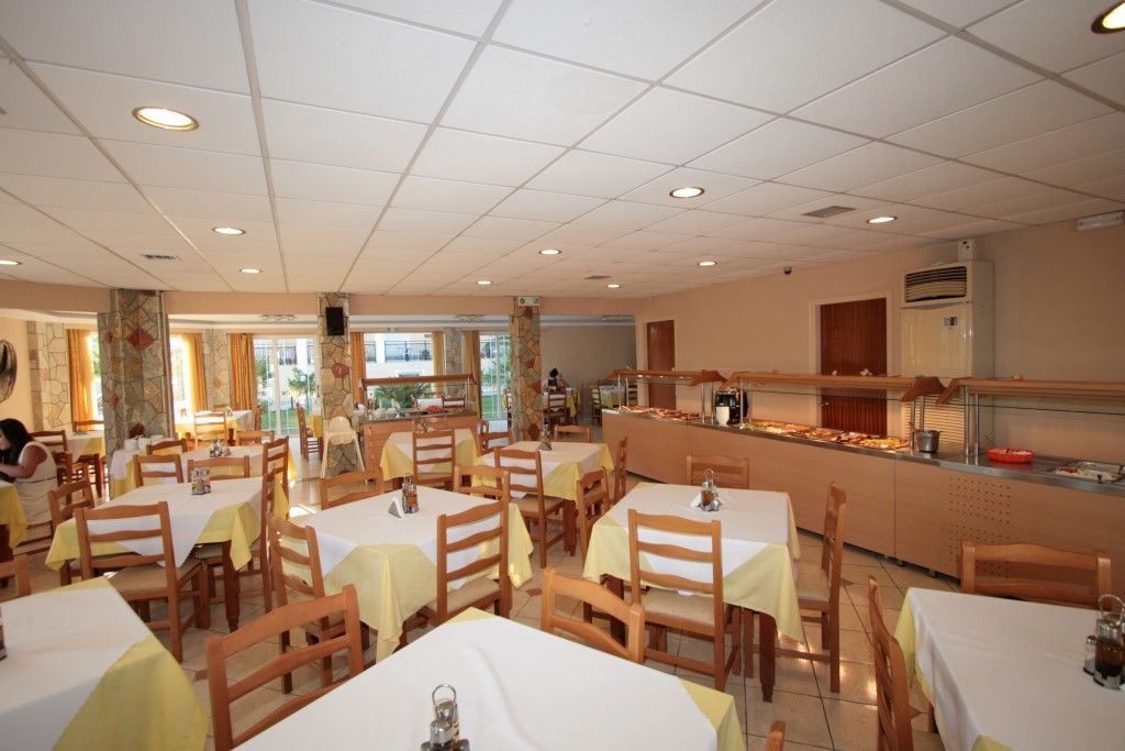Village & Family Aparthotel 3*