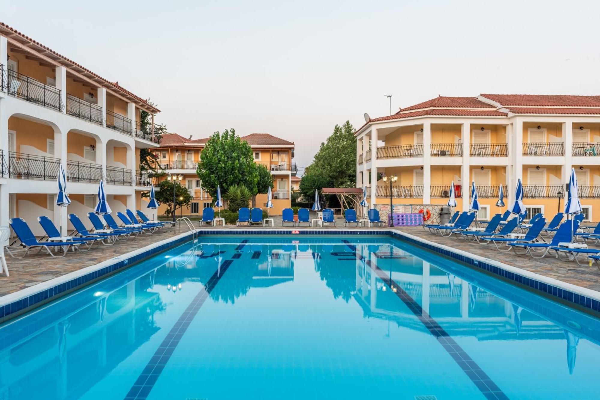 Village & Family Aparthotel 3*