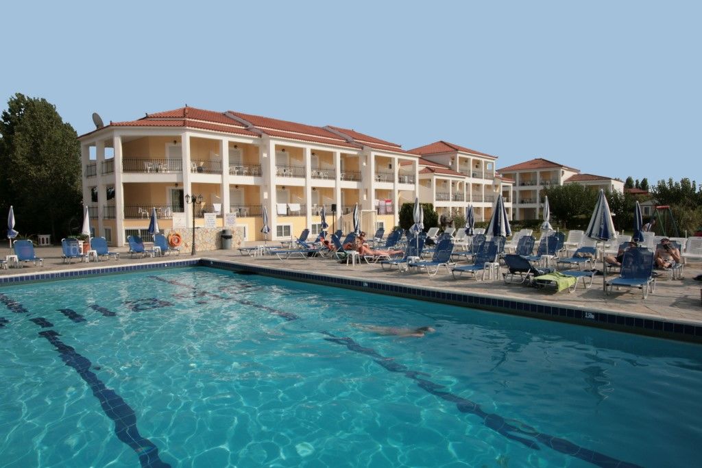 Village & Family Aparthotel 3*